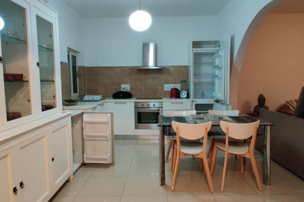 Confortable And Quiet Apartment In St. Julian St. Julian's Exterior foto